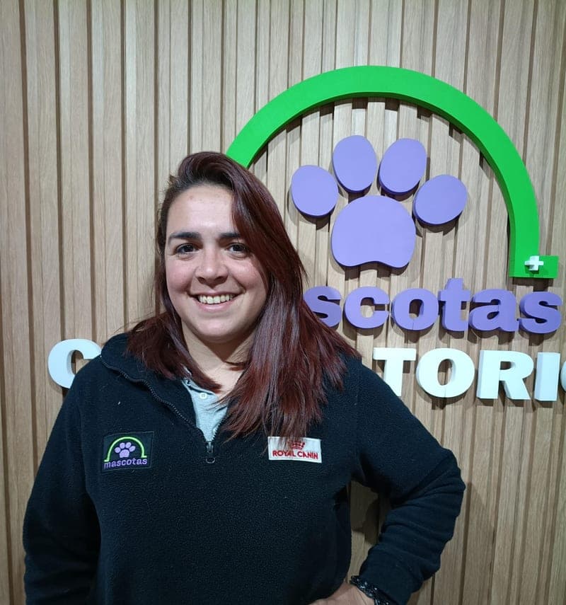 Fernanda Arneodo — Atención al público, Veterinaria Mascotas