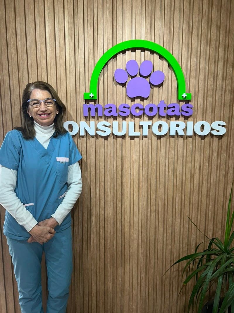 Angélica Curletto — Fundadora · Médica Veterinaria, Veterinaria Mascotas
