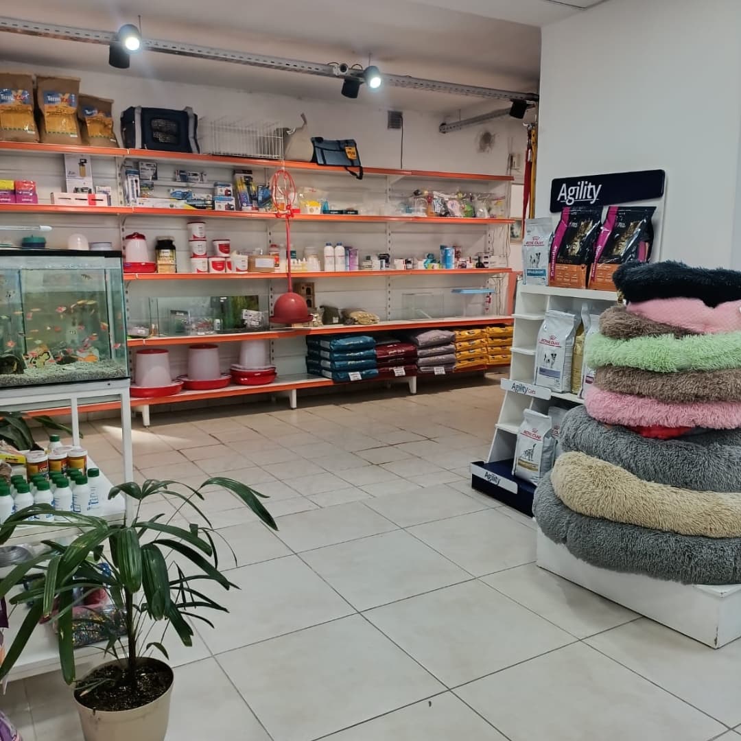 Interior del Pet Shop de Veterinaria Mascotas